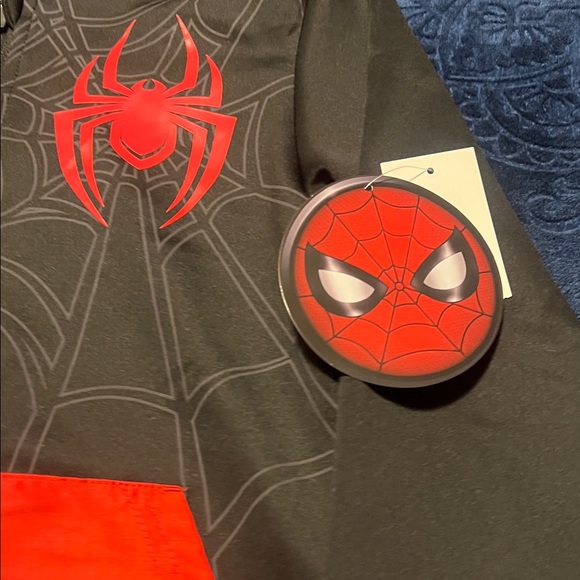 Marvel Spider-Themed Kids Costume Hoodie - Black and Red - Picture 4 of 8